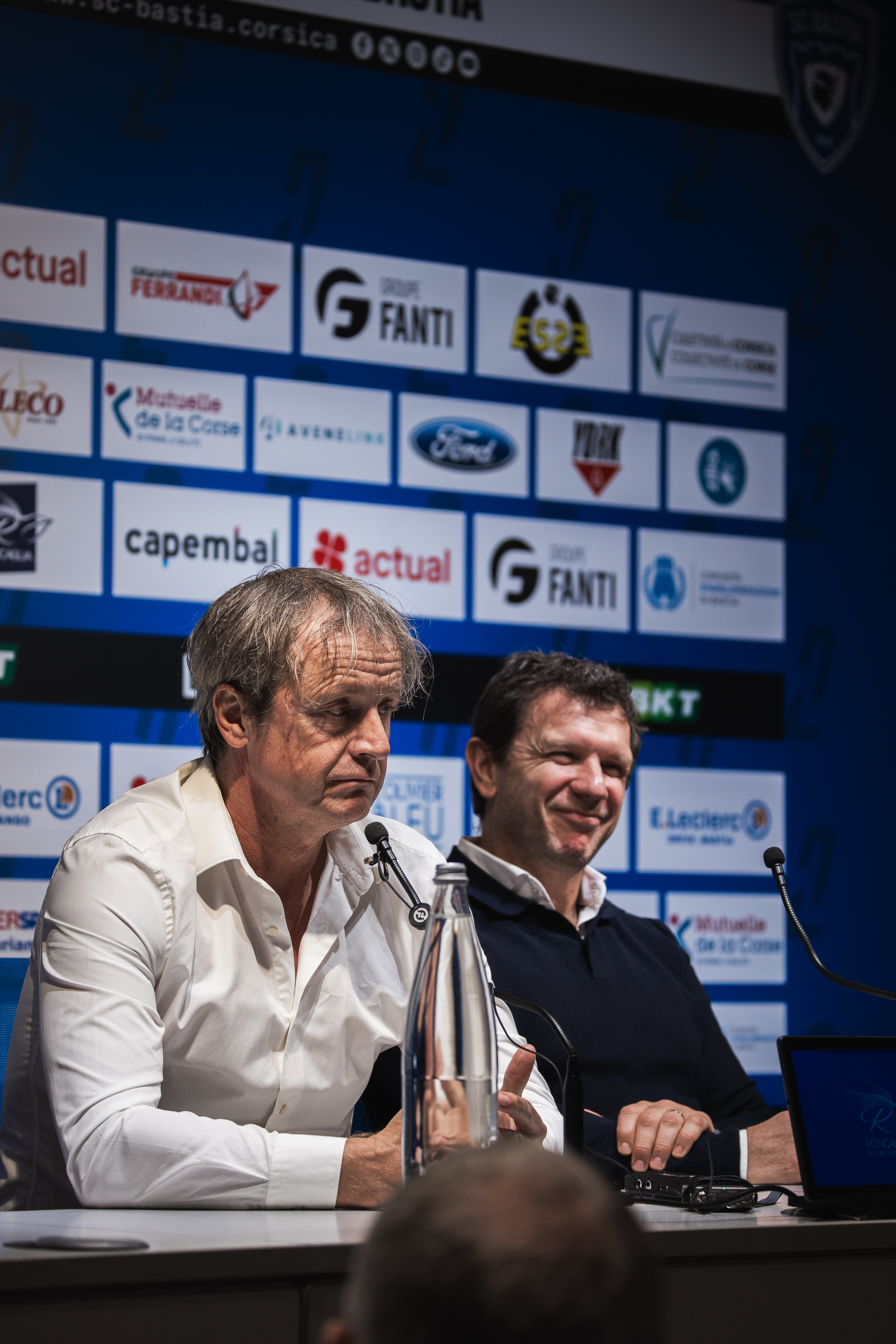 Cunfarenza di stampa di presentazione di Réginald Ray