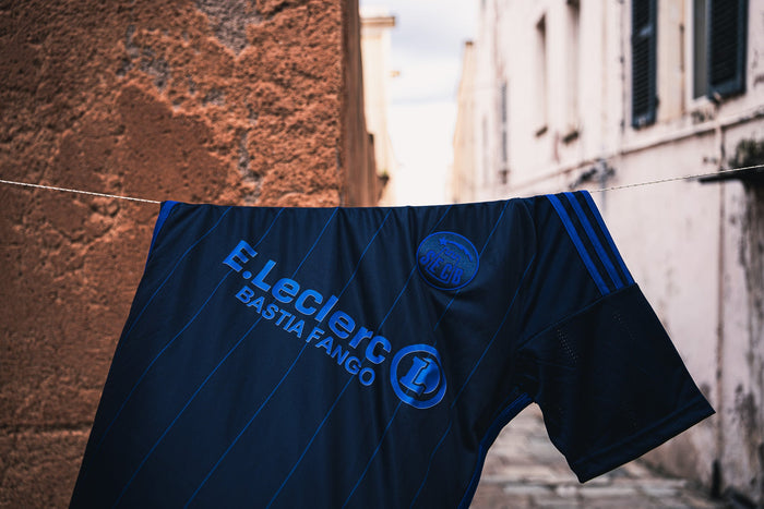 LE NOUVEAU MAILLOT THIRD EST LÀ !