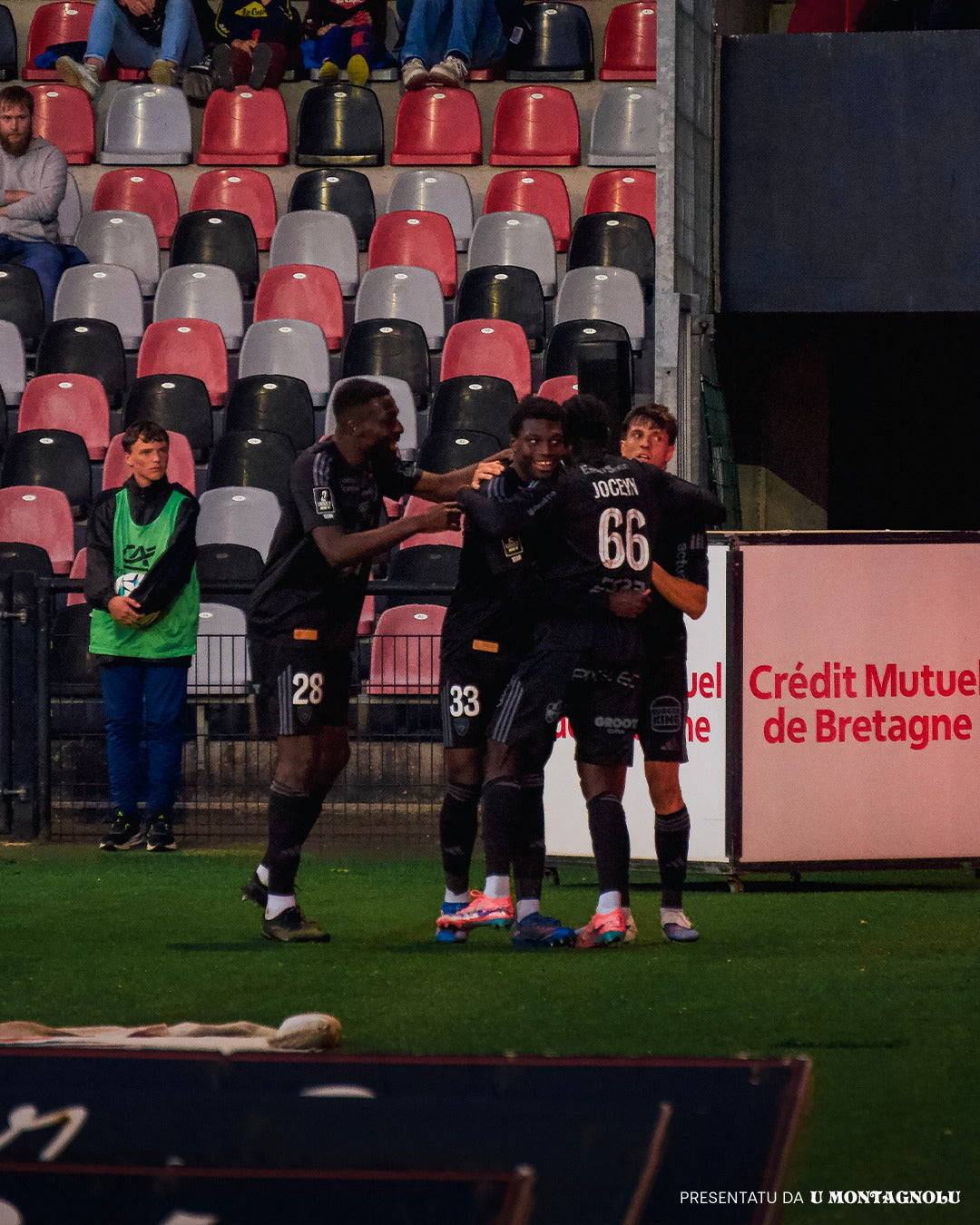EAG 0-1 SCB : Le Sporting s’impose à Guingamp et garde le cap