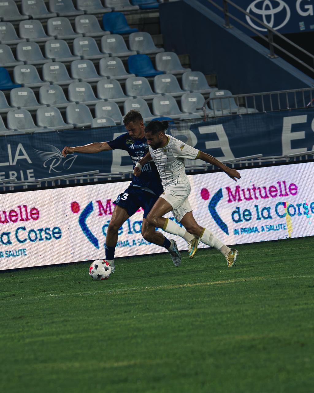 BASTIAA - VERSAILLES : U RIASSUNTU